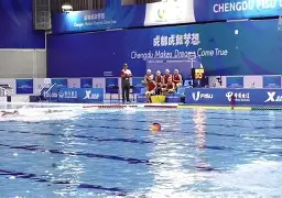 南非选手勇夺锦鲤，光彩夺目