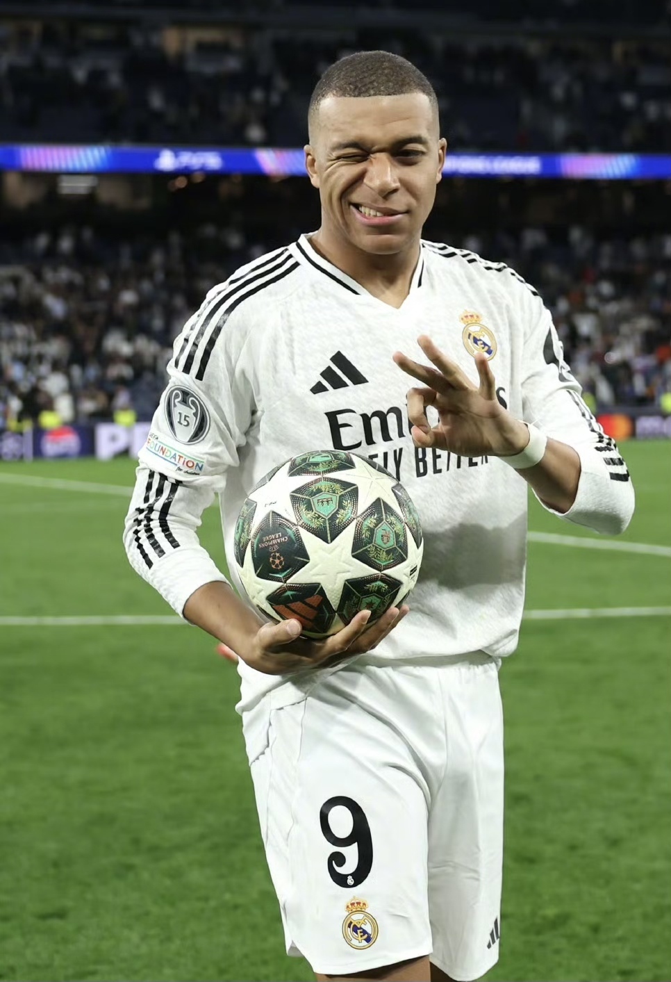 欧冠卫冕冠军遭遇困境，前景堪忧