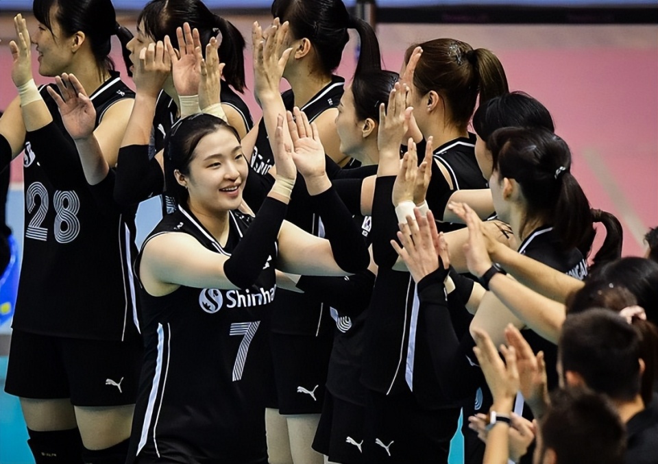 哈萨克斯坦队势如破竹晋级淘汰赛