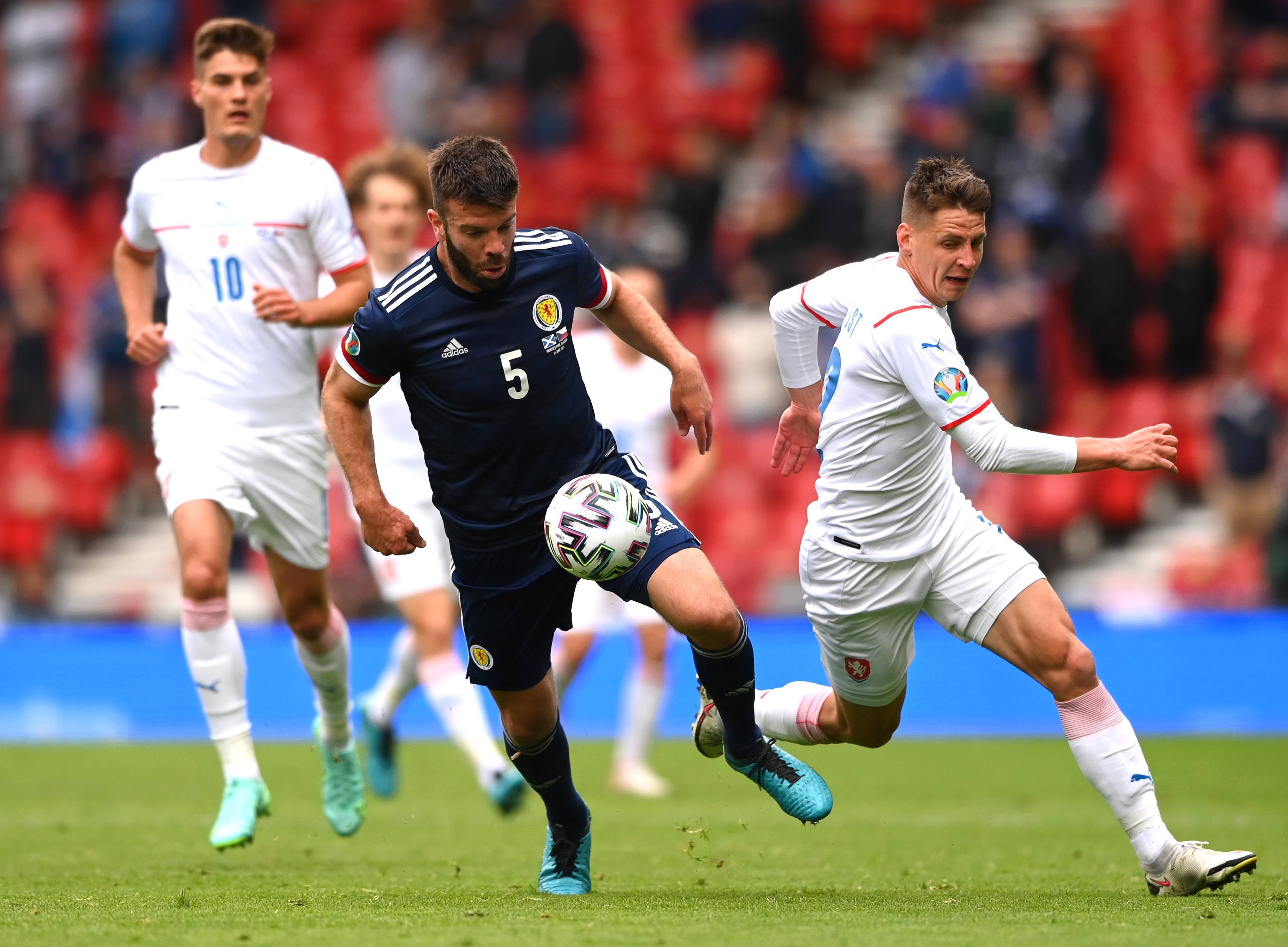 足球界的精彩比赛将在场上展开 足球界的精彩比赛将在场上展开